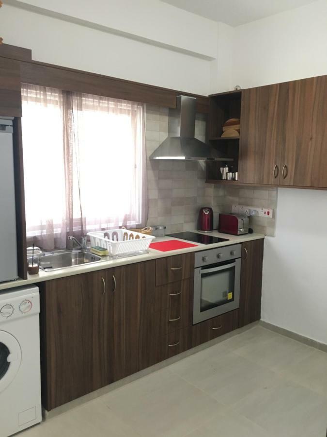 Larnaca Beach Apartment 44 Luaran gambar