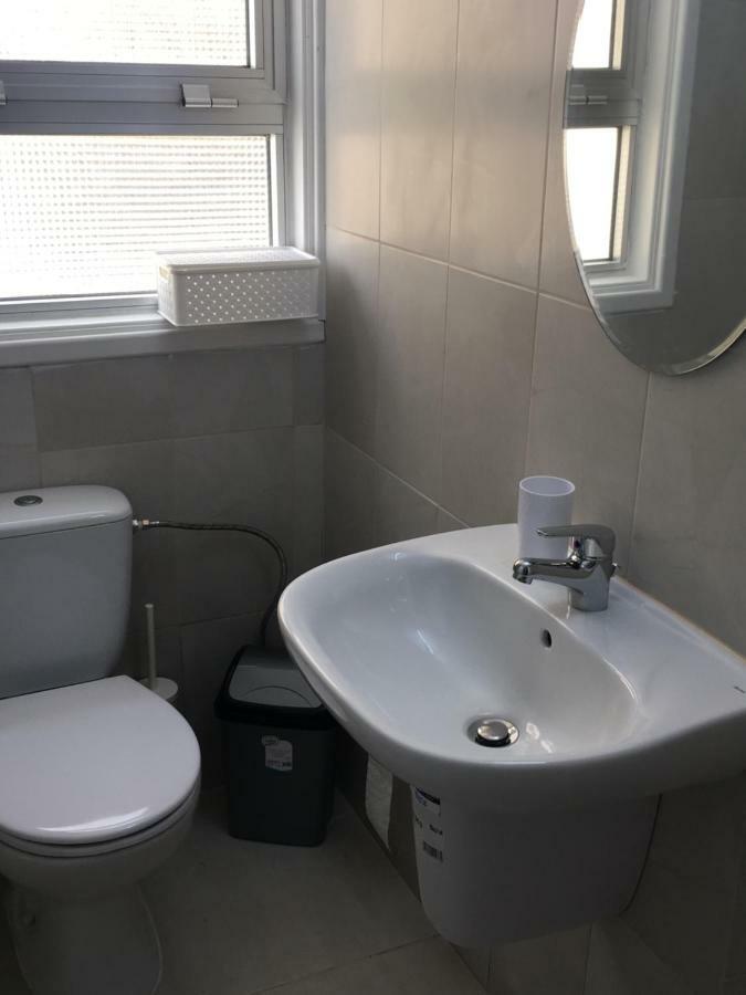 Larnaca Beach Apartment 44 Luaran gambar